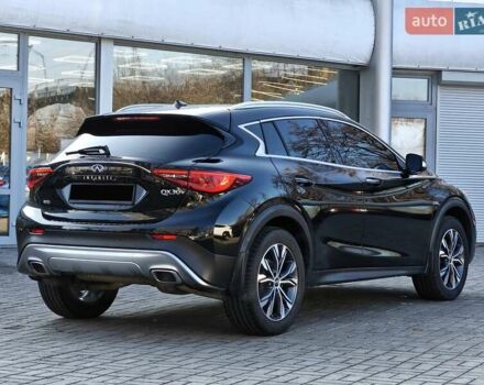Черный Инфинити QX30, объемом двигателя 1.99 л и пробегом 117 тыс. км за 16900 $, фото 5 на Automoto.ua