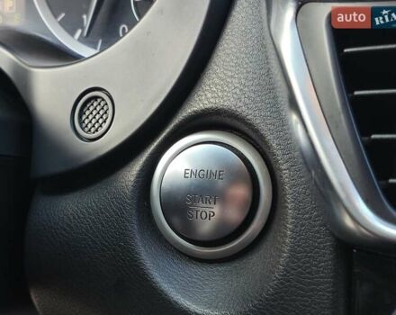 Черный Инфинити QX30, объемом двигателя 1.99 л и пробегом 117 тыс. км за 16900 $, фото 24 на Automoto.ua