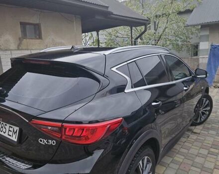 Черный Инфинити QX30, объемом двигателя 1.99 л и пробегом 265 тыс. км за 16800 $, фото 1 на Automoto.ua