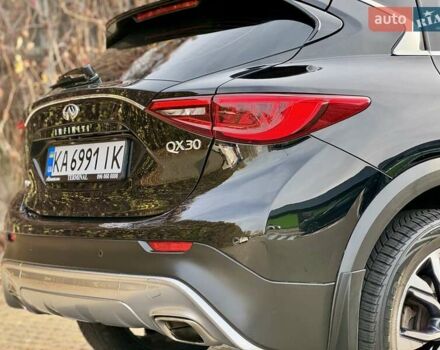 Черный Инфинити QX30, объемом двигателя 1.99 л и пробегом 162 тыс. км за 15500 $, фото 14 на Automoto.ua