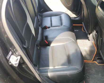 Чорний Інфініті QX30, об'ємом двигуна 1.99 л та пробігом 134 тис. км за 16000 $, фото 6 на Automoto.ua