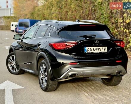 Черный Инфинити QX30, объемом двигателя 1.99 л и пробегом 162 тыс. км за 15500 $, фото 4 на Automoto.ua