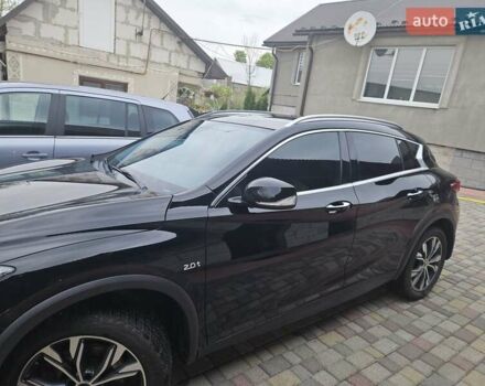 Черный Инфинити QX30, объемом двигателя 1.99 л и пробегом 265 тыс. км за 16800 $, фото 2 на Automoto.ua