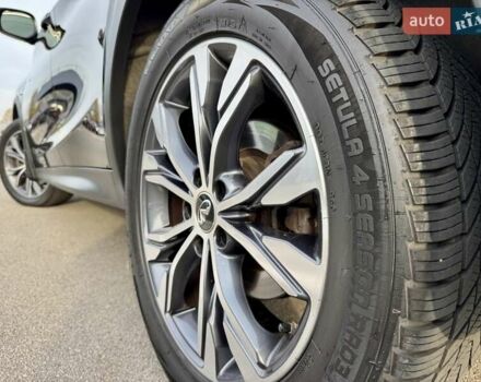 Черный Инфинити QX30, объемом двигателя 1.99 л и пробегом 162 тыс. км за 15500 $, фото 6 на Automoto.ua