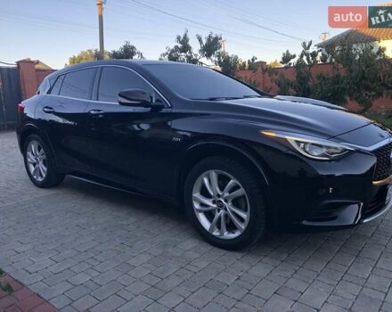 Черный Инфинити QX30, объемом двигателя 1.99 л и пробегом 174 тыс. км за 15500 $, фото 5 на Automoto.ua