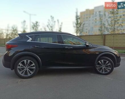 Чорний Інфініті QX30, об'ємом двигуна 2 л та пробігом 114 тис. км за 17500 $, фото 30 на Automoto.ua