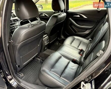 Чорний Інфініті QX30, об'ємом двигуна 2 л та пробігом 106 тис. км за 16500 $, фото 15 на Automoto.ua