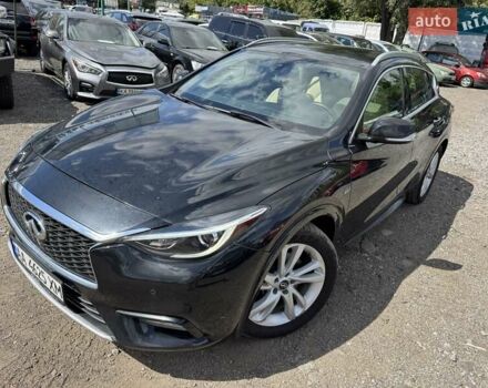 Чорний Інфініті QX30, об'ємом двигуна 1.99 л та пробігом 104 тис. км за 15300 $, фото 3 на Automoto.ua