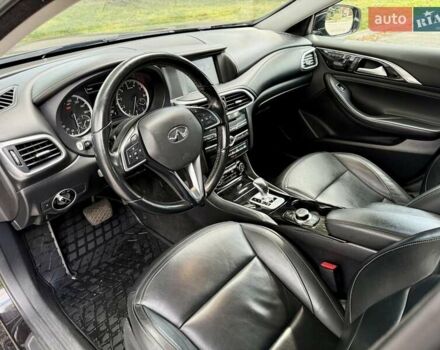 Чорний Інфініті QX30, об'ємом двигуна 2 л та пробігом 106 тис. км за 16500 $, фото 13 на Automoto.ua