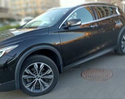 Чорний Інфініті QX30, об'ємом двигуна 2 л та пробігом 114 тис. км за 17500 $, фото 3 на Automoto.ua