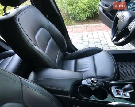 Черный Инфинити QX30, объемом двигателя 1.99 л и пробегом 174 тыс. км за 15500 $, фото 31 на Automoto.ua