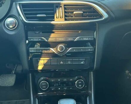 Черный Инфинити QX30, объемом двигателя 1.99 л и пробегом 101 тыс. км за 17299 $, фото 13 на Automoto.ua