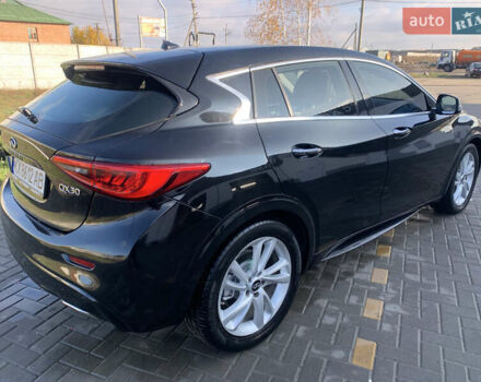 Черный Инфинити QX30, объемом двигателя 2 л и пробегом 153 тыс. км за 14999 $, фото 7 на Automoto.ua