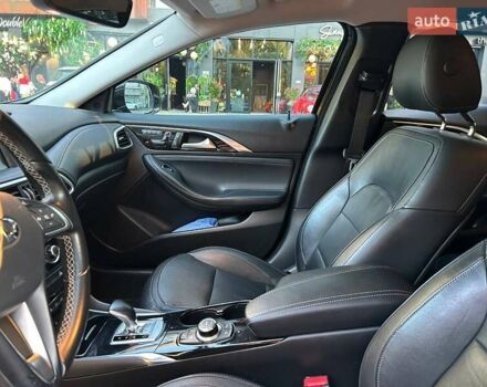 Черный Инфинити QX30, объемом двигателя 1.99 л и пробегом 101 тыс. км за 17299 $, фото 11 на Automoto.ua