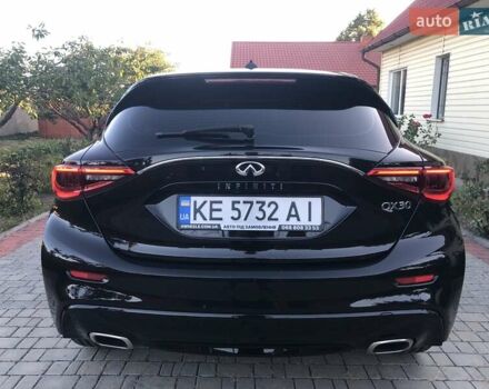Черный Инфинити QX30, объемом двигателя 1.99 л и пробегом 174 тыс. км за 15500 $, фото 10 на Automoto.ua