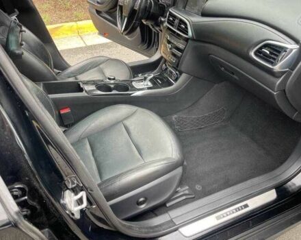 Черный Инфинити QX30, объемом двигателя 2 л и пробегом 64 тыс. км за 3900 $, фото 14 на Automoto.ua