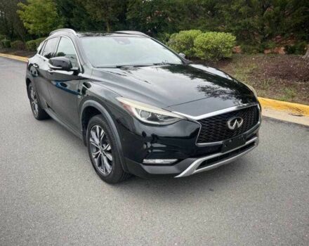 Черный Инфинити QX30, объемом двигателя 2 л и пробегом 64 тыс. км за 3900 $, фото 6 на Automoto.ua