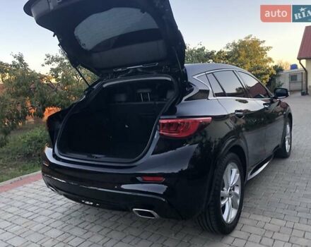 Черный Инфинити QX30, объемом двигателя 1.99 л и пробегом 174 тыс. км за 15500 $, фото 85 на Automoto.ua