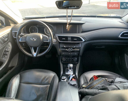 Черный Инфинити QX30, объемом двигателя 2 л и пробегом 153 тыс. км за 14999 $, фото 5 на Automoto.ua