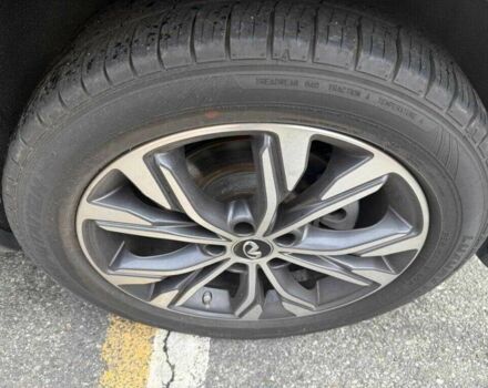 Черный Инфинити QX30, объемом двигателя 2 л и пробегом 59 тыс. км за 4600 $, фото 9 на Automoto.ua