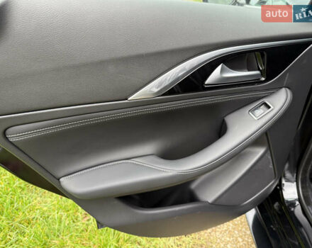 Черный Инфинити QX30, объемом двигателя 2 л и пробегом 199 тыс. км за 13700 $, фото 20 на Automoto.ua