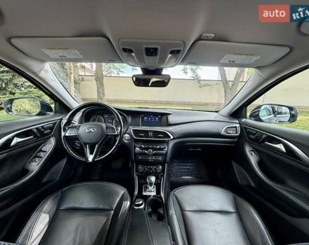 Чорний Інфініті QX30, об'ємом двигуна 2 л та пробігом 106 тис. км за 16500 $, фото 22 на Automoto.ua