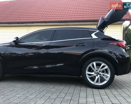 Черный Инфинити QX30, объемом двигателя 1.99 л и пробегом 174 тыс. км за 15500 $, фото 87 на Automoto.ua