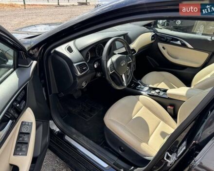 Чорний Інфініті QX30, об'ємом двигуна 1.99 л та пробігом 104 тис. км за 15300 $, фото 9 на Automoto.ua