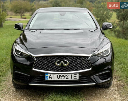 Черный Инфинити QX30, объемом двигателя 2 л и пробегом 199 тыс. км за 13700 $, фото 12 на Automoto.ua