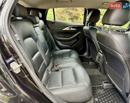 Чорний Інфініті QX30, об'ємом двигуна 2 л та пробігом 106 тис. км за 16500 $, фото 17 на Automoto.ua