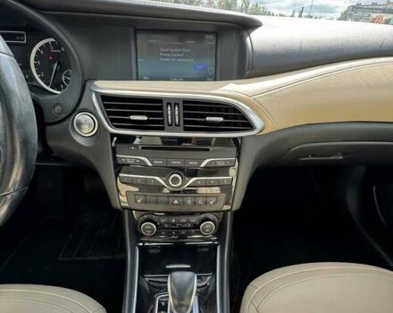 Чорний Інфініті QX30, об'ємом двигуна 1.99 л та пробігом 104 тис. км за 15300 $, фото 15 на Automoto.ua