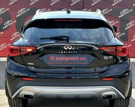 Черный Инфинити QX30, объемом двигателя 1.99 л и пробегом 86 тыс. км за 15999 $, фото 11 на Automoto.ua