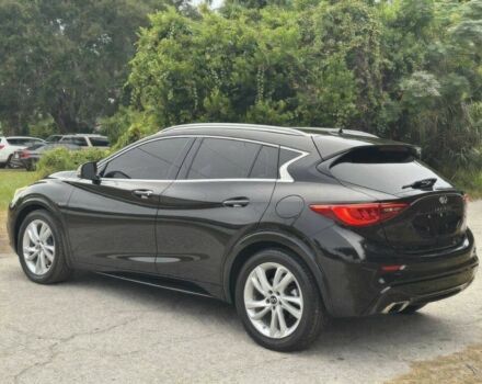 Чорний Інфініті QX30, об'ємом двигуна 2 л та пробігом 32 тис. км за 9000 $, фото 3 на Automoto.ua