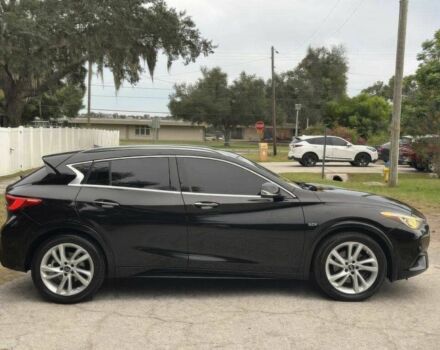 Чорний Інфініті QX30, об'ємом двигуна 2 л та пробігом 32 тис. км за 9000 $, фото 6 на Automoto.ua