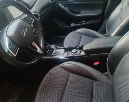 Черный Инфинити QX30, объемом двигателя 2 л и пробегом 132 тыс. км за 20500 $, фото 7 на Automoto.ua