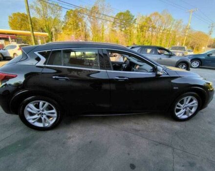 Черный Инфинити QX30, объемом двигателя 2 л и пробегом 62 тыс. км за 3500 $, фото 5 на Automoto.ua