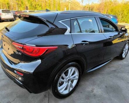 Черный Инфинити QX30, объемом двигателя 2 л и пробегом 62 тыс. км за 3500 $, фото 4 на Automoto.ua