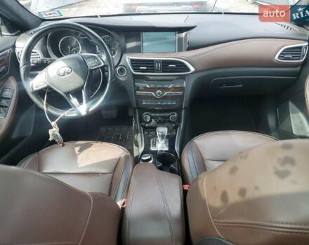 Чорний Інфініті QX30, об'ємом двигуна 1.99 л та пробігом 90 тис. км за 2800 $, фото 7 на Automoto.ua
