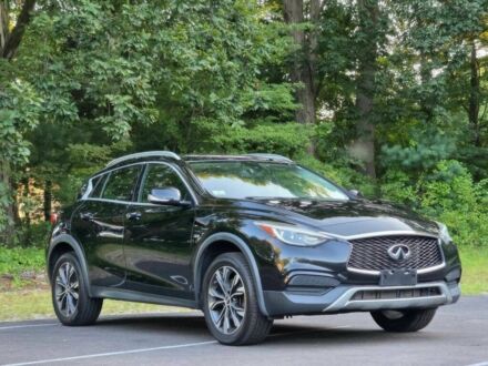 Чорний Інфініті QX30, об'ємом двигуна 0 л та пробігом 80 тис. км за 5500 $, фото 1 на Automoto.ua