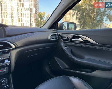 Коричневый Инфинити QX30, объемом двигателя 2 л и пробегом 53 тыс. км за 18000 $, фото 54 на Automoto.ua