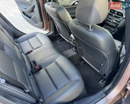 Коричневый Инфинити QX30, объемом двигателя 2 л и пробегом 53 тыс. км за 18000 $, фото 59 на Automoto.ua