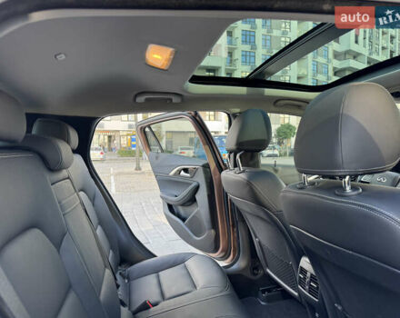 Коричневый Инфинити QX30, объемом двигателя 2 л и пробегом 53 тыс. км за 18000 $, фото 60 на Automoto.ua