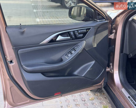 Коричневый Инфинити QX30, объемом двигателя 2 л и пробегом 53 тыс. км за 18000 $, фото 30 на Automoto.ua