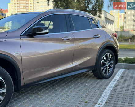 Коричневый Инфинити QX30, объемом двигателя 2 л и пробегом 53 тыс. км за 18000 $, фото 5 на Automoto.ua