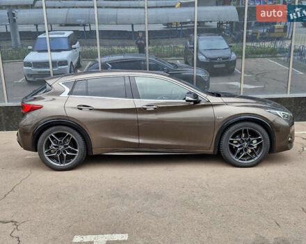 Коричневий Інфініті QX30, об'ємом двигуна 2 л та пробігом 117 тис. км за 18900 $, фото 6 на Automoto.ua