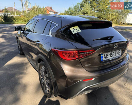 Коричневый Инфинити QX30, объемом двигателя 1.99 л и пробегом 82 тыс. км за 19000 $, фото 6 на Automoto.ua
