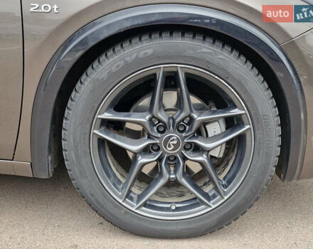 Коричневий Інфініті QX30, об'ємом двигуна 2 л та пробігом 117 тис. км за 18900 $, фото 15 на Automoto.ua