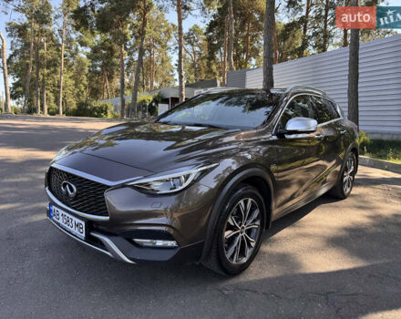 Коричневый Инфинити QX30, объемом двигателя 1.99 л и пробегом 82 тыс. км за 19000 $, фото 1 на Automoto.ua