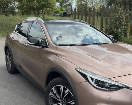 Коричневый Инфинити QX30, объемом двигателя 1.99 л и пробегом 60 тыс. км за 24500 $, фото 6 на Automoto.ua