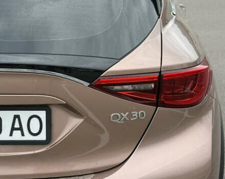 Коричневий Інфініті QX30, об'ємом двигуна 1.99 л та пробігом 60 тис. км за 22300 $, фото 8 на Automoto.ua